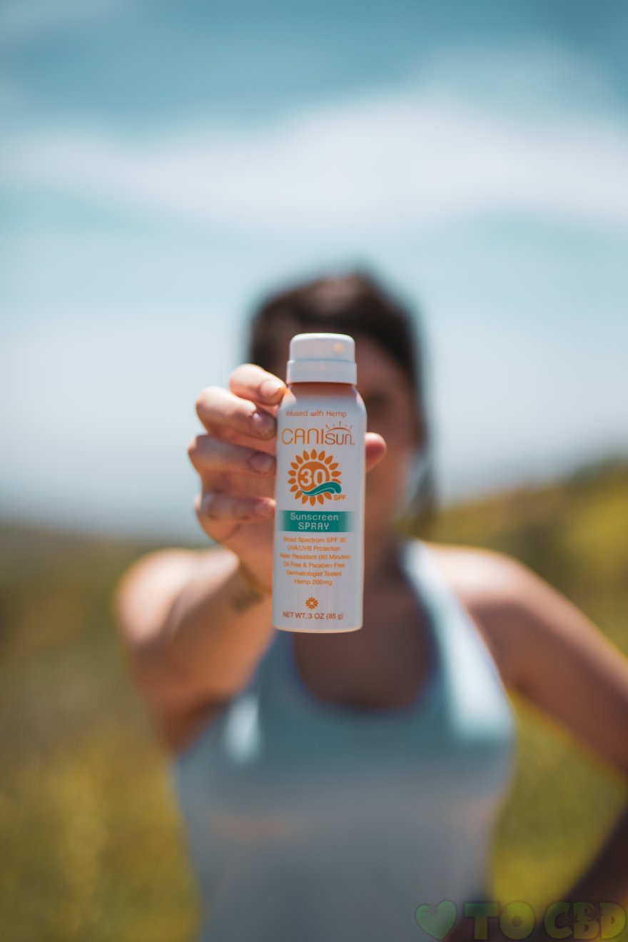 CBD SUNSCREEN: A Must Item That You Need And You Will Live Without